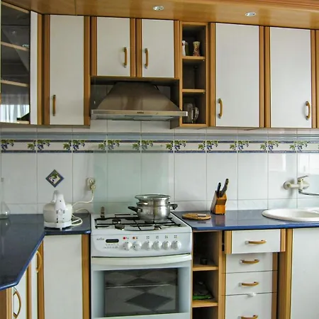 Casa vacanze 2 Bedroom Lovely In Tarnowo Podgorne *