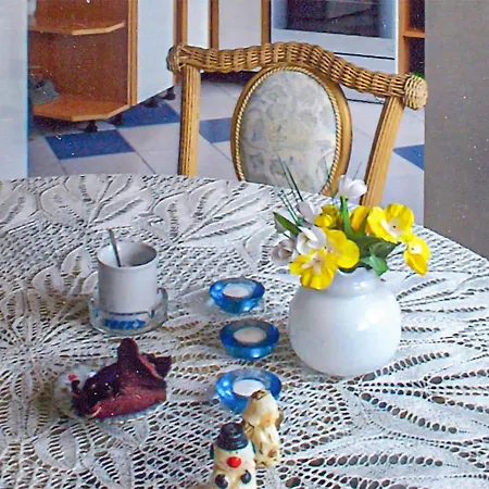 Casa vacanze 2 Bedroom Lovely In Tarnowo Podgorne *